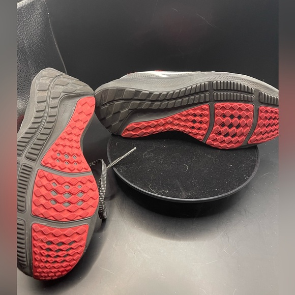 Nike Atlanta Falcons lightweight running shoes - Picture 6 of 8